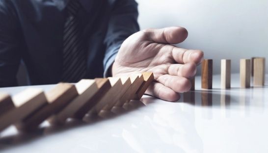 Banks turn to investors as means to improve restructuring of NPLs