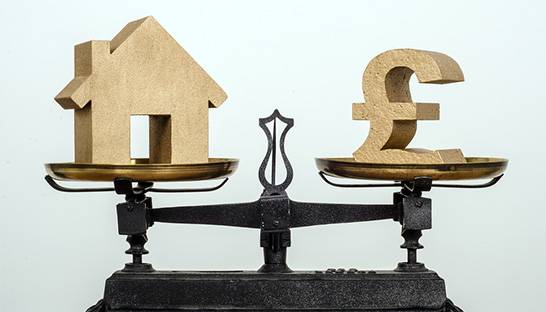 Study shows Brexit could cost each UK household £1,000