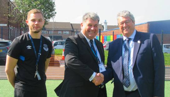 RSM donates to Everton in the Community's DofE programme