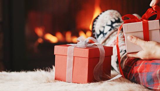 Canadians projected to spend more money this holiday season