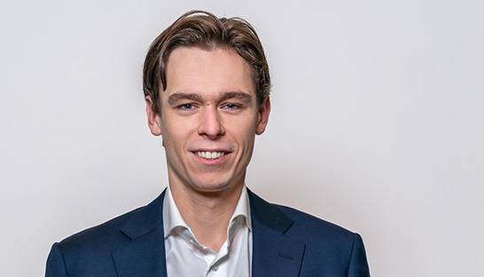 Hendrik Oudelaar on working in strategy consulting at Arthur D. Little