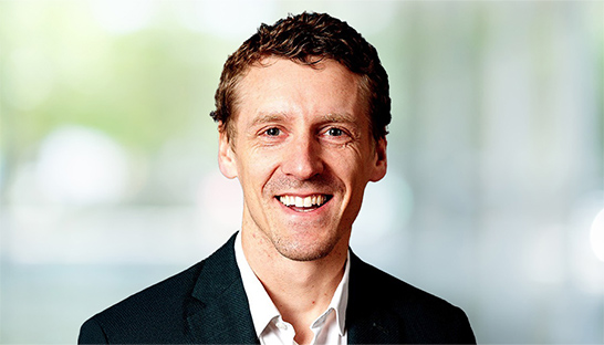 Artefact strengthens French partner team with Corentin Camous